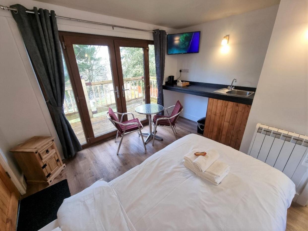 Roy Bridge Hotel Fort William Eksteriør bilde