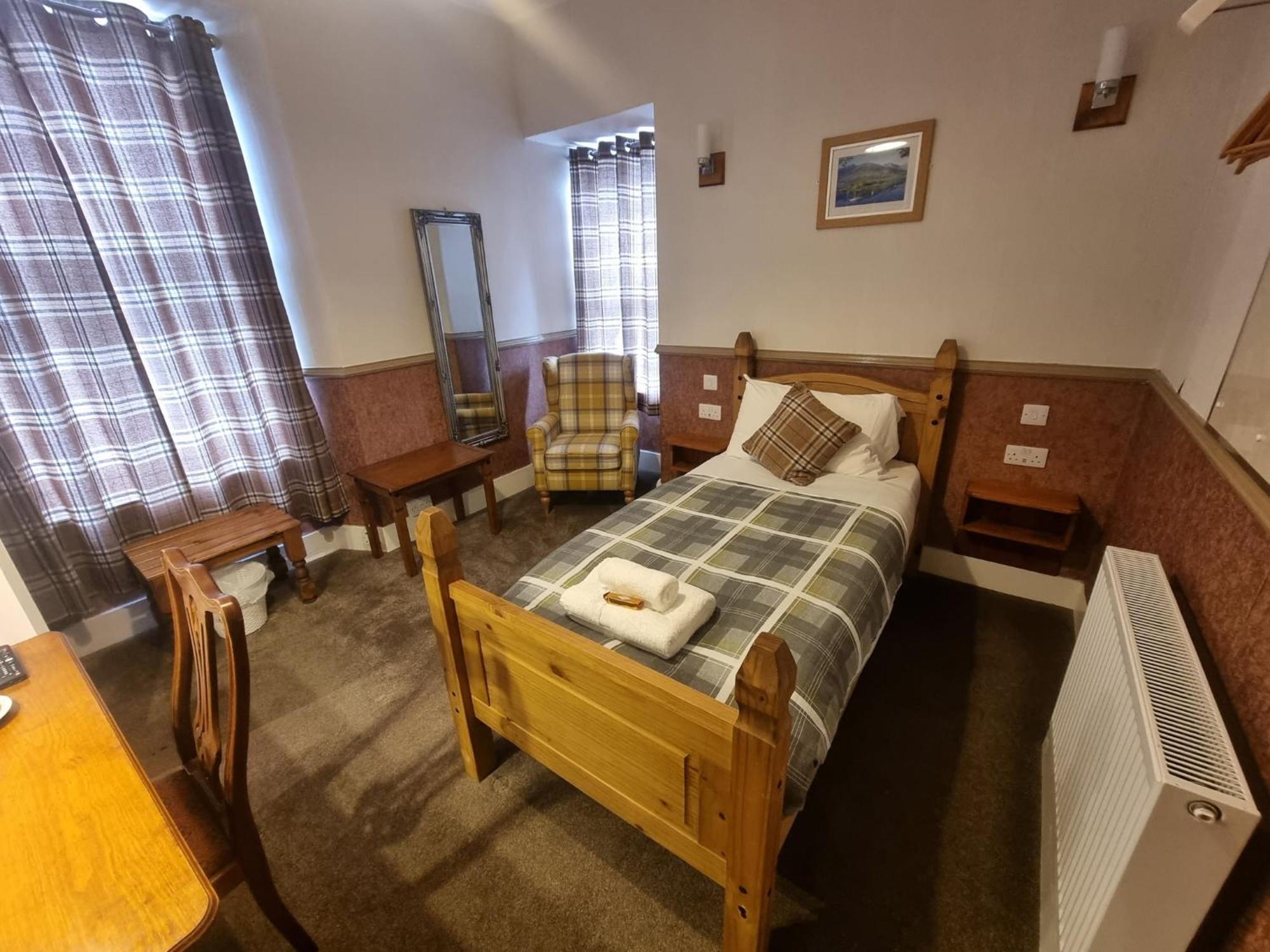 Roy Bridge Hotel Fort William Eksteriør bilde